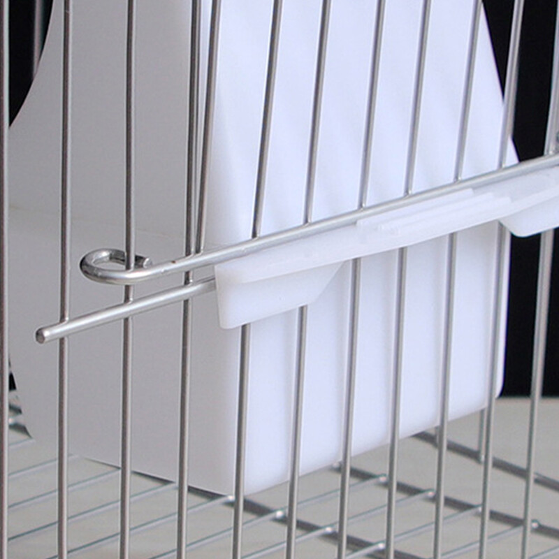 Piekaramie putnu barotavas Plastmasas pārtikas trauks papagaiļu pārtikas kastītei Var putnu būra piederumi Barošanas piederumi Dzeramā strūklaka