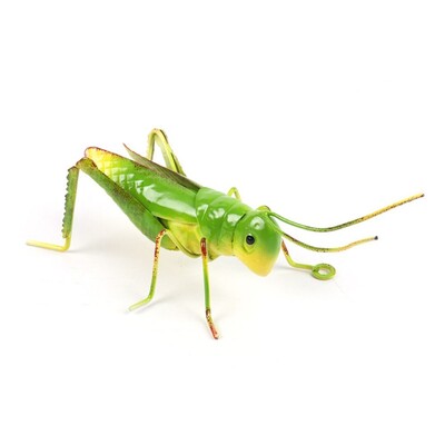 Miela metalinė skėrių skulptūra Skėriaus žiogo ornamentas lauko sienoje, sodo statulos