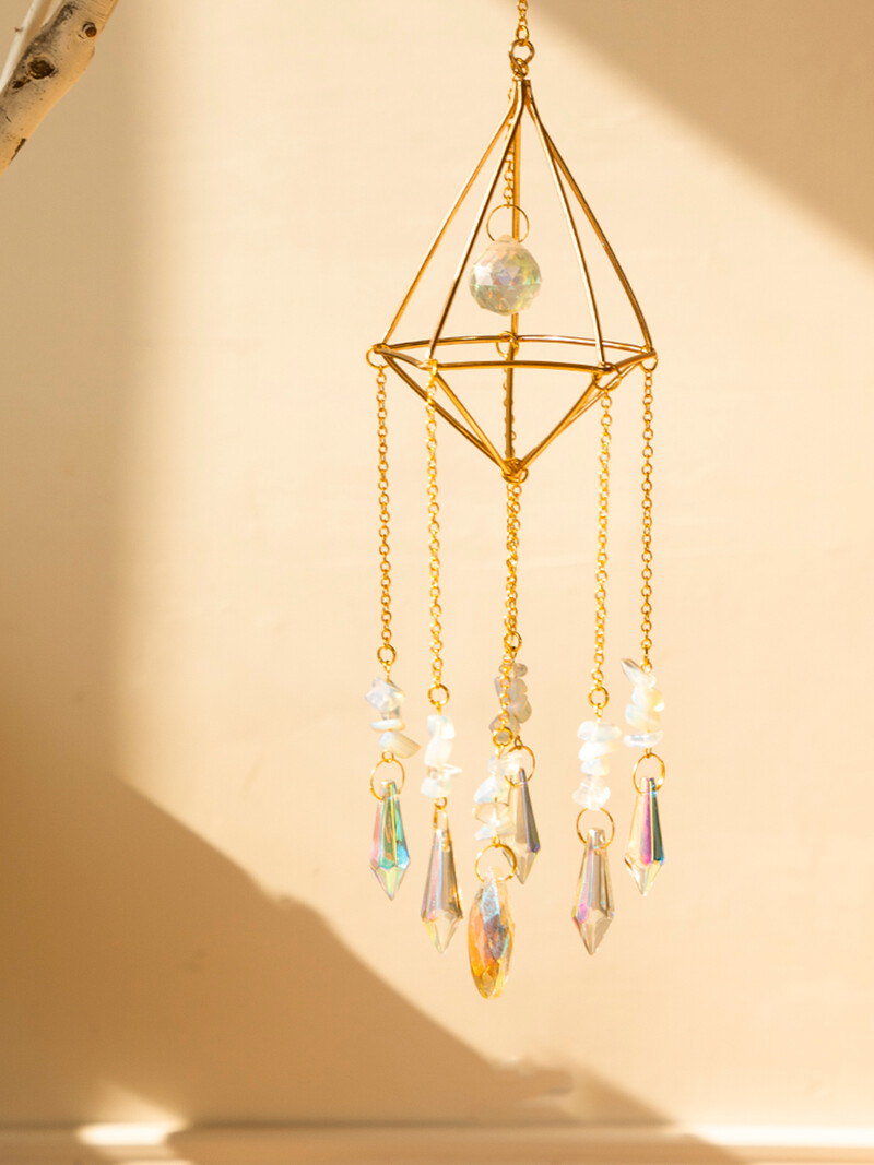 Saulės gaudyklė Krištolinis vėjo varpelis pakabinamas dekoras vaivorykštės gaminimo mašina Boho namų apdaila Šviesos gaudyklė vitražas prizmė lauko dekoras