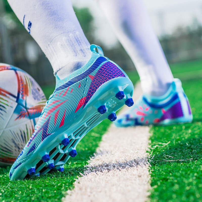 Vrhunske profesionalne nogometne tenisice za muškarce Ženske modne otisnute duge šiljke Nogometne tenisice Velika veličina 46 Futsal tenisice Tenisice