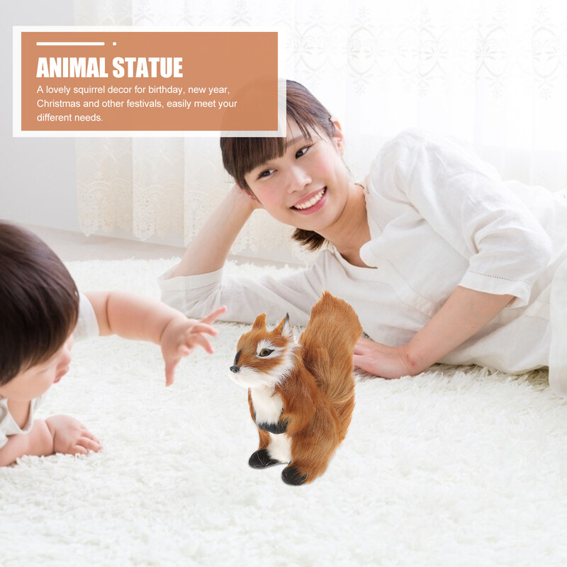 Aukštos simuliacijos voverės terasos dekoracijos lauke prie Miškų departamento