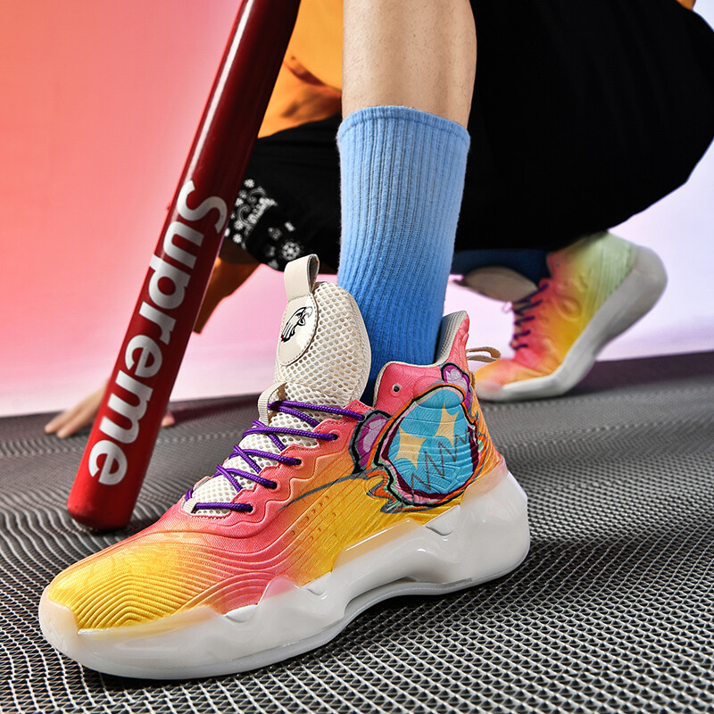 Basketbola apavi vīriešu valkā absorbējoši trieciena atsitiena sporta veidi, faktiskie kaujas koledžas studenti treniņu apavi jauni augsti kaujas zābaki