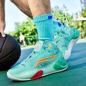 Jauni basketbola apavi vīriešu vidusskolēniem ar rotējošu sprādzi skriešanas apavi elpojoši treniņu neslīdoši sporta apavi