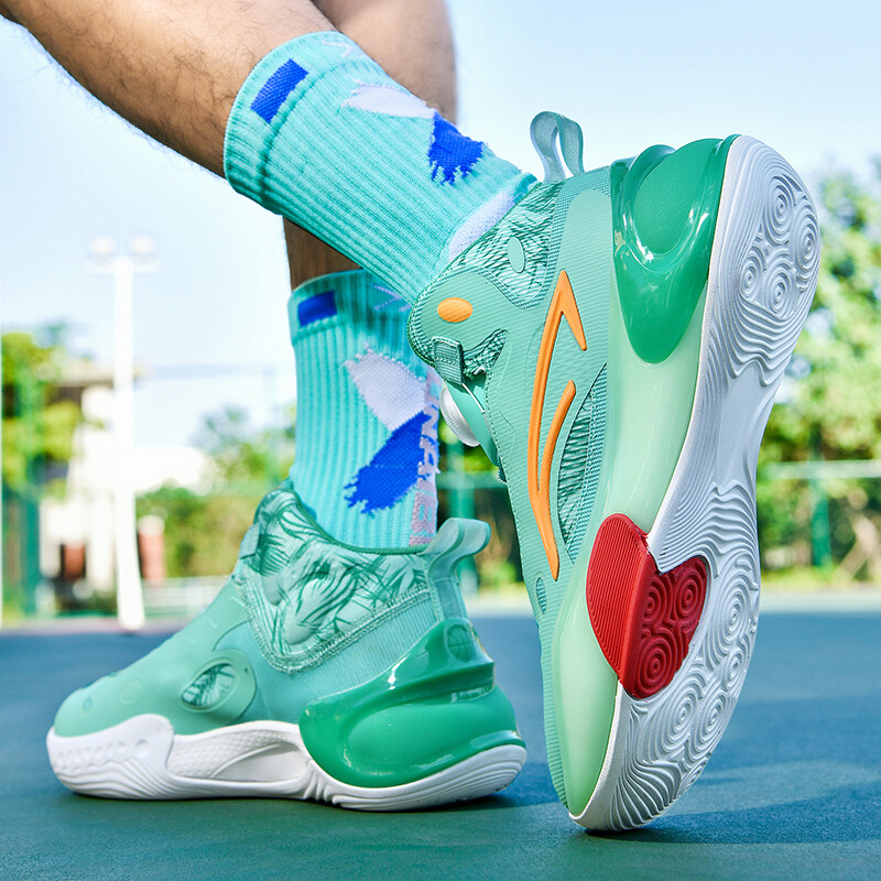 Jauni basketbola apavi vīriešu vidusskolēniem ar rotējošu sprādzi skriešanas apavi elpojoši treniņu neslīdoši sporta apavi