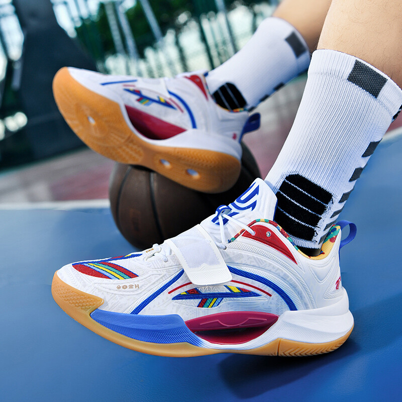 Basketbola apavi Jauni daudzpusīgi un moderni sporta apavi Luminous Version Youthful Trend Velcro Combat Couple Basket kedas