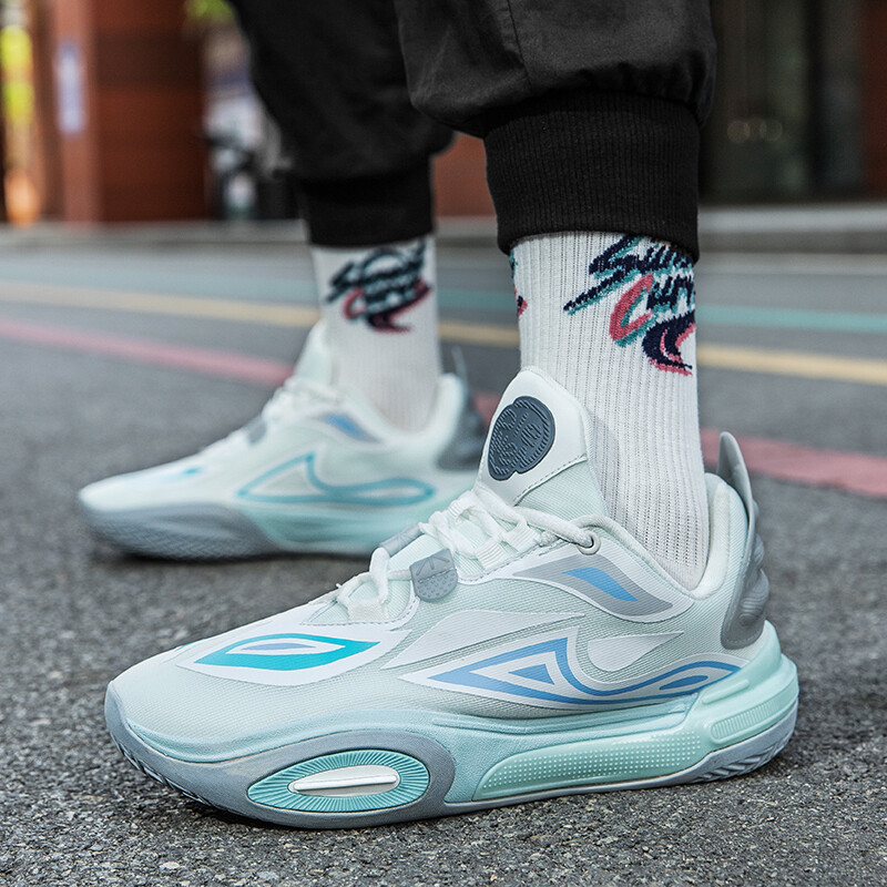 Basketbola apavi vīriešiem un sievietēm, studentiem elpojoši jauniešu vasaras neslīdoši triecienu absorbējoši daudzpusīgi sporta apavi