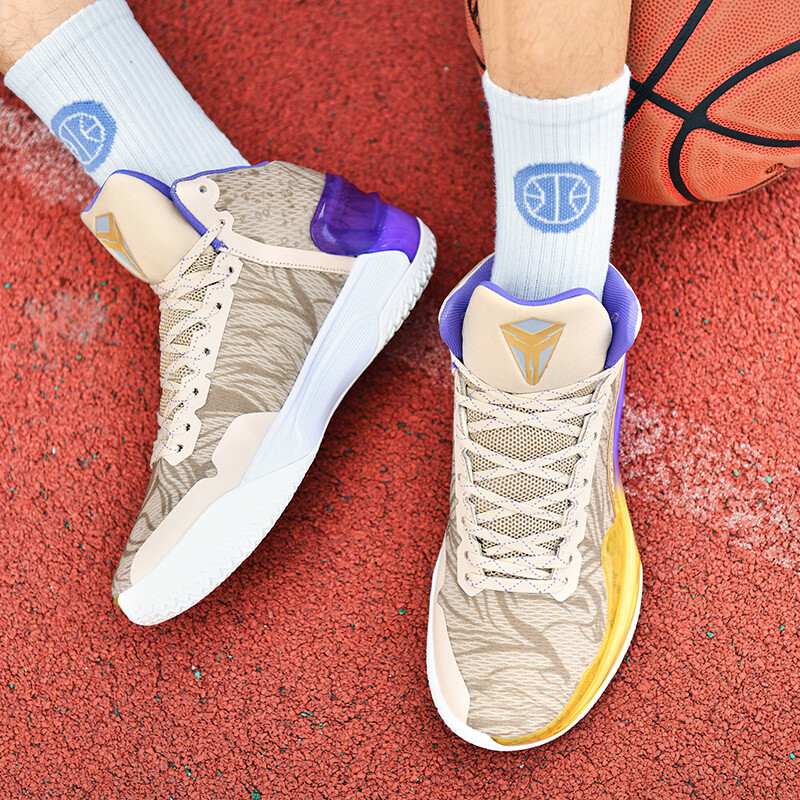 Jauni Sharp Edge 4 profesionālie kaujas basketbola apavi nodilumizturīgos vīriešu sporta apavos, kas ir elpojoši šņorēs