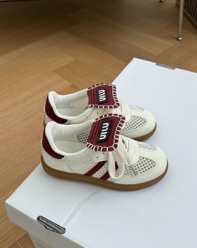 Παιδικά δίχτυα παπούτσια 2024 καλοκαίρι νέα αγόρια με κούφιο αναπνεύσιμο δίχτυ αθλητικά παπούτσια κορίτσια casual γερμανικά παπούτσια προπόνησης σανίδα s