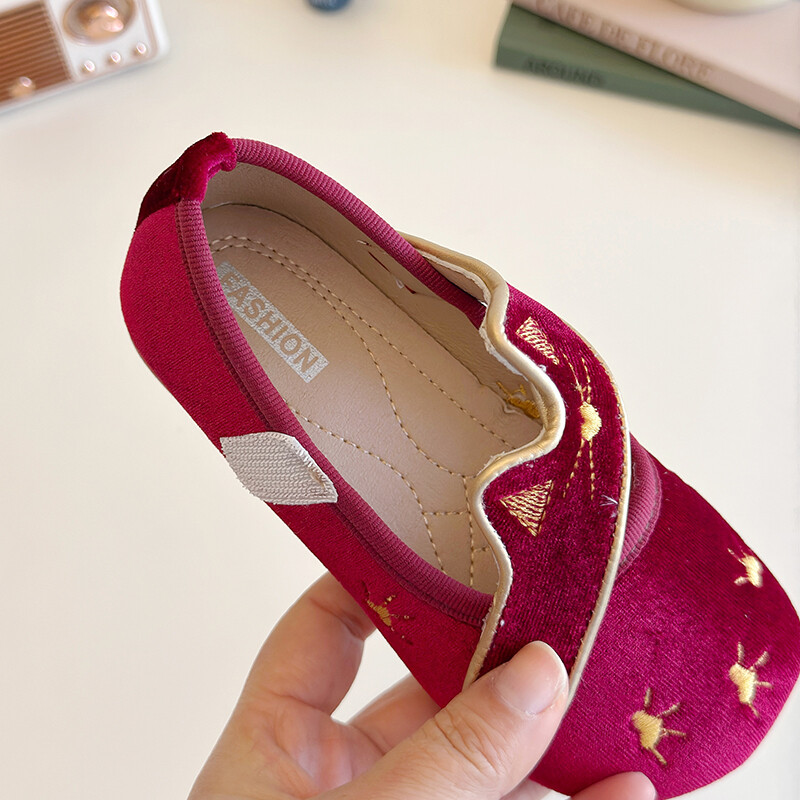 Meiteņu princeses apavi samta kaķu izšuvumi Jauki bērniem plakani apavi Vīns sarkans melns elastīgs apaļš purngals Pavasara bērnu apavi 23-34