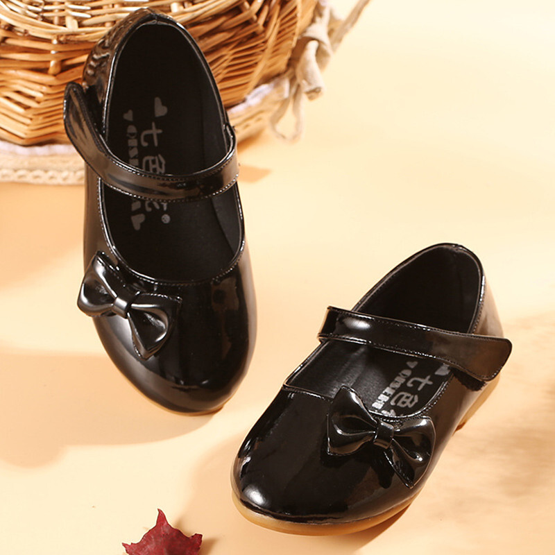 Populārākās jaunās meiteņu kurpes Bērnu bantītes princešu kurpes kāzu ballītei deju studentu ādas apavi Sarkans melns balts 18 24M 3-14T