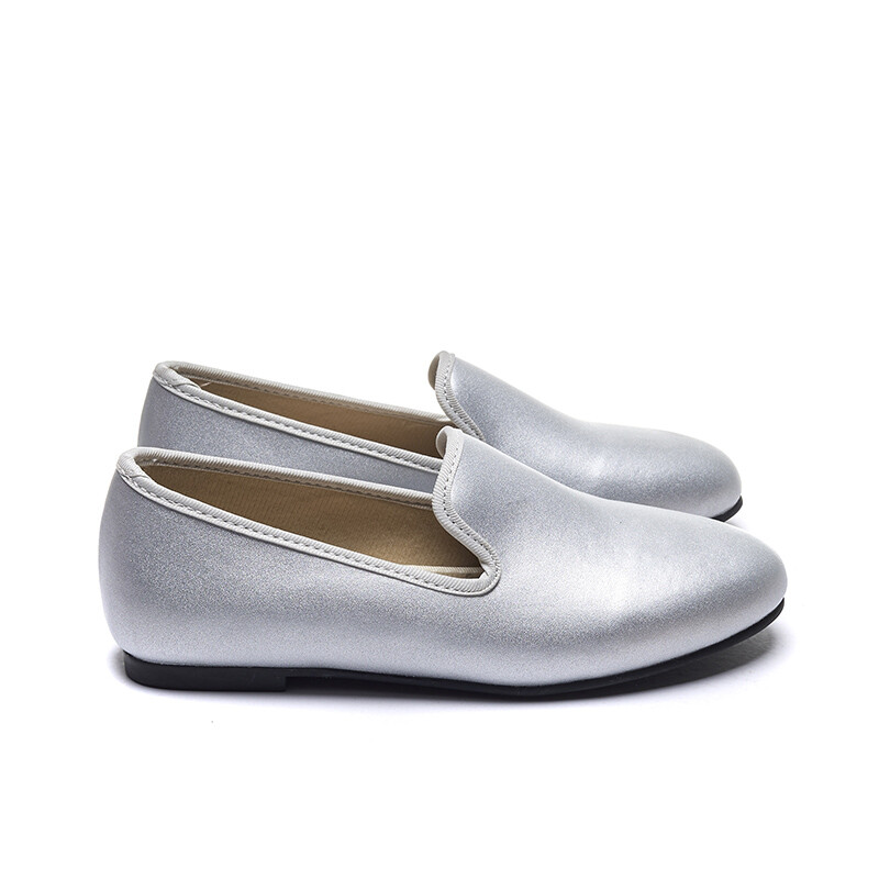 Iepriekšējie Klasiski uzvelkami kleitas apavi Audekls Sliver Ādas Klasisks jauna dizaina Zēnu Meiteņu ikdienas apavi jaunam pavasarim un vasarai