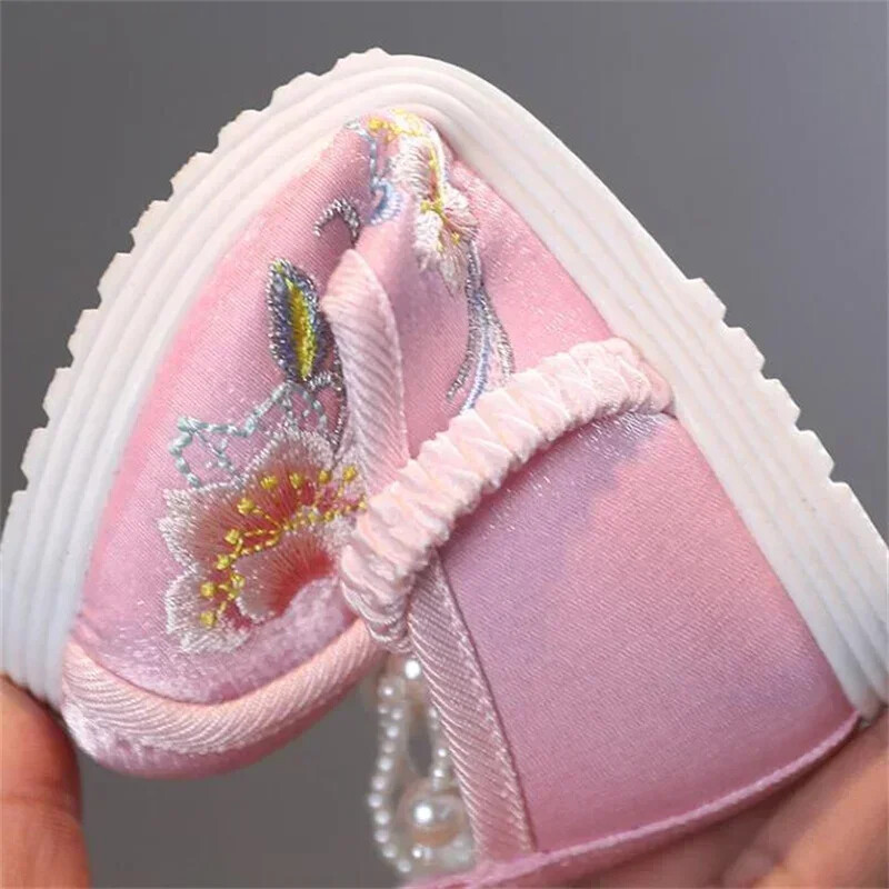 Kineski crveni etno stil Hanfu cipele za djevojčice Cipele s vezom od bisera Tradicionalne dječje platnene cipele Hanfu balerinke veličina 24-37