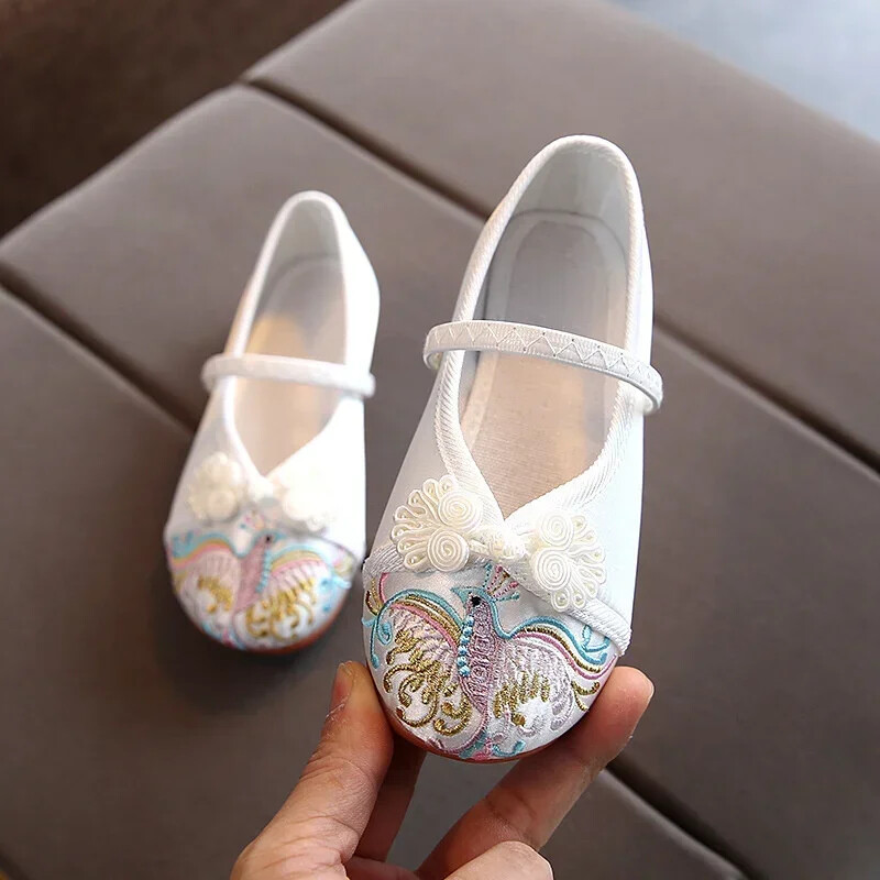 Gyerek Hanfu Cipők Kézzel készített hímzés Kínai stílusú vászon felületű cipő lányoknak Hagyományos virágmintás tánccipő 24-37