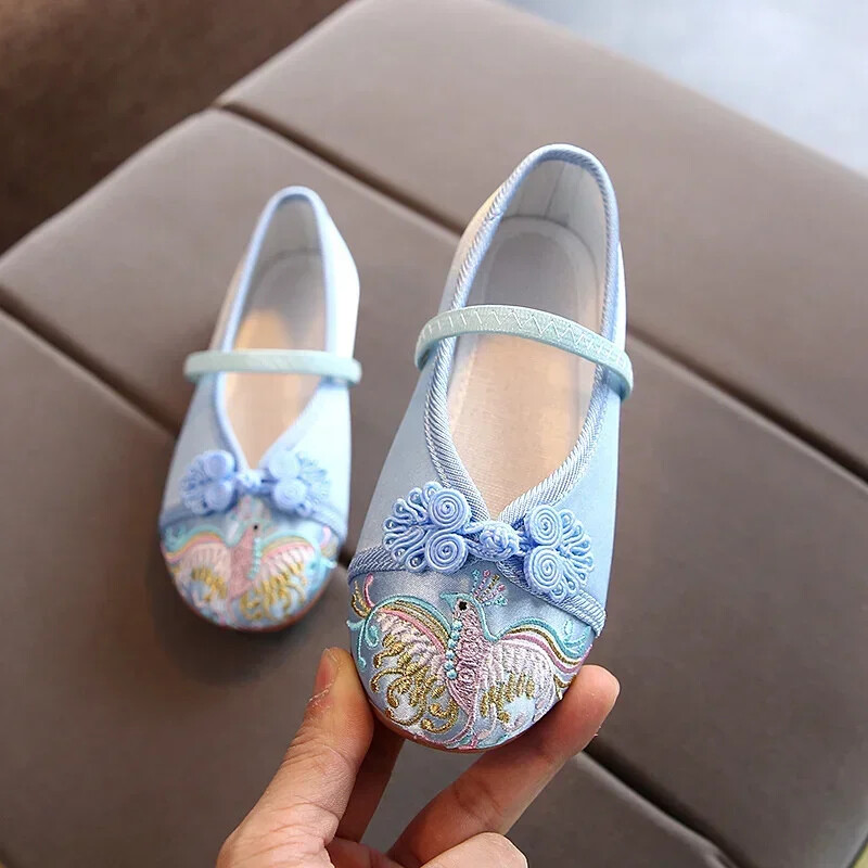Gyerek Hanfu Cipők Kézzel készített hímzés Kínai stílusú vászon felületű cipő lányoknak Hagyományos virágmintás tánccipő 24-37