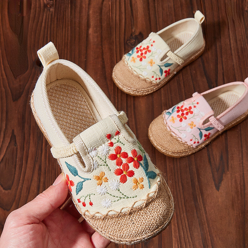 Bērnu dzīvokļi, ar rokām darināti izšuvumi, meitenes princeses kurpes Vintage ķīniešu stila bērniem, cēloņsakarības Hanfu sniegums elpojošs