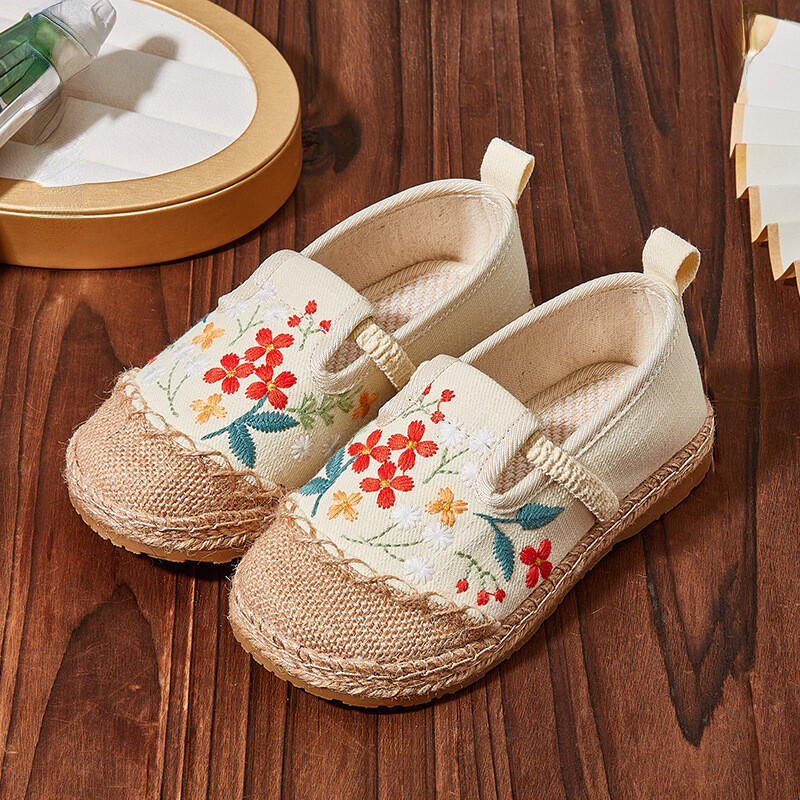 Bērnu dzīvokļi, ar rokām darināti izšuvumi, meitenes princeses kurpes Vintage ķīniešu stila bērniem, cēloņsakarības Hanfu sniegums elpojošs