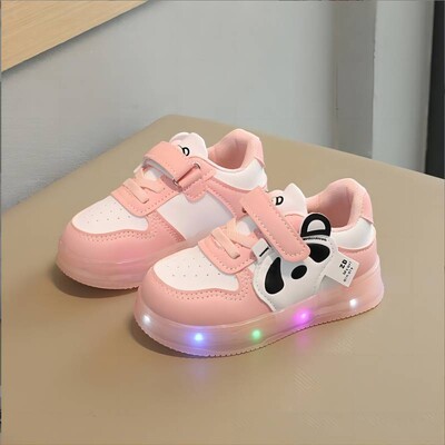 Bērnu LED apavi ar apgaismojumu 2024. gada pavasarī Jauni ādas sporta apavi zēniem, meitenēm, mazuļiem, mīksta zole, neslīdoši ikdienas galda apavi