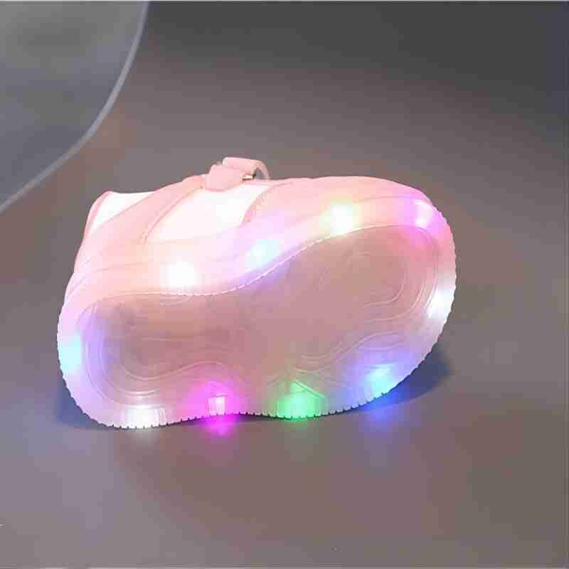 Bērnu LED apavi ar apgaismojumu 2024. gada pavasarī Jauni ādas sporta apavi zēniem, meitenēm, mazuļiem, mīksta zole, neslīdoši ikdienas galda apavi