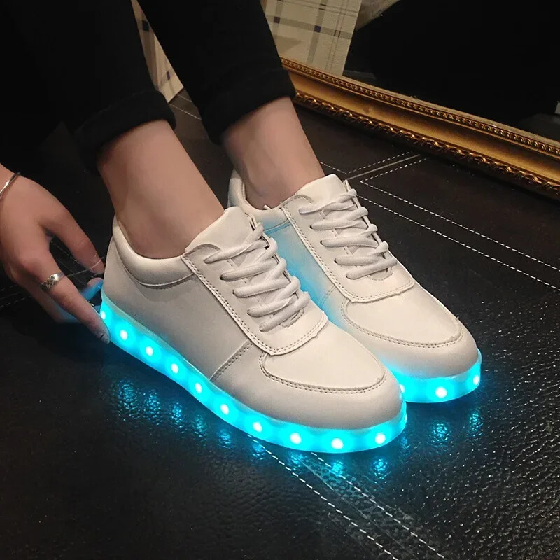 Izmērs 34-41 Bērnu mirdzošas kedas ar Light Shoes Gaismas kedas zēniem Meitenes ar Backlight Kid Luminous Zole