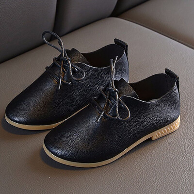 Meiteņu apavi pavasara modes Bērnu mīkstas, ērtas ādas apavi bērniem, princeses, šņorējamas kedas Melni balti plakanie CSH1469