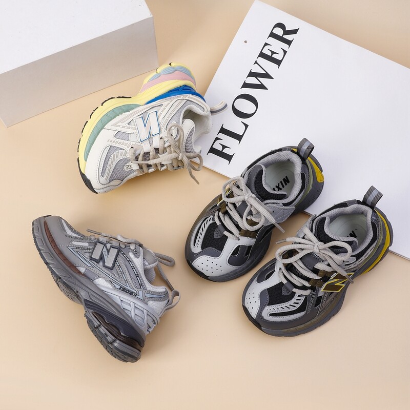 Jauni bērnu apavi zēniem Viegli un ērti sporta skriešanas apavi Modes meiteņu apavi augumam