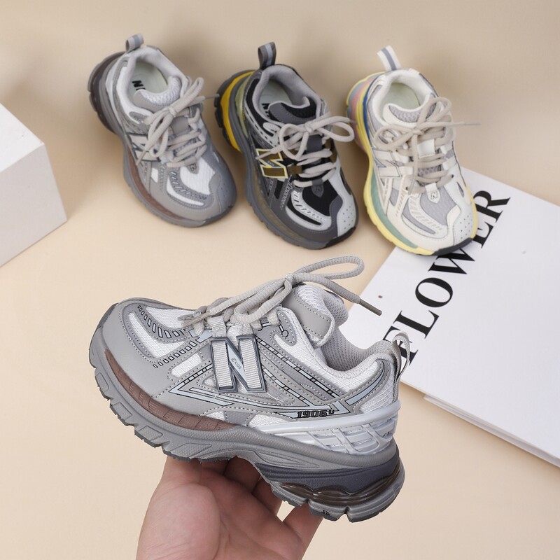 Jauni bērnu apavi zēniem Viegli un ērti sporta skriešanas apavi Modes meiteņu apavi augumam