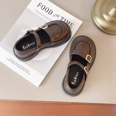 Bērnu ādas apavi vienkrāsaini, melni, melni apavi meiteņu skolai, daudzpusīgi bērnu modes formas tērpi plakani apavi ar mīkstu apakšu