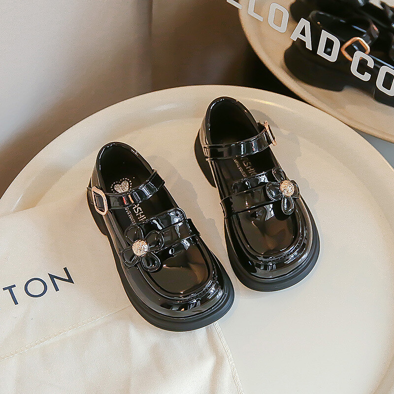 2024. gada bērnu apavu pavasaris Jauki puķu meiteņu ādas apavi ar mīkstu zoli Jaunas modes meiteņu ballīšu kleitas Apavi Eleganti sieviešu apavi