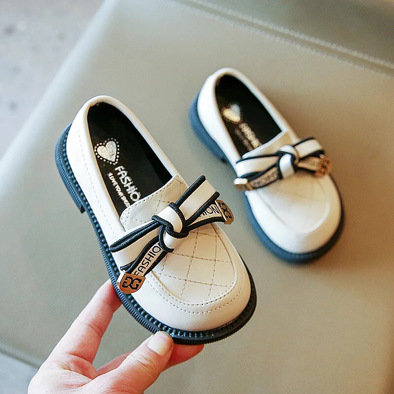 2024. gada bērnu ādas apavi meitenēm, pavasaris rudens jaunais modes AK stils, mīksta, bieza zole, ērtas princešu kāzu kleitas kurpes