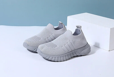 Vienkrāsaini elpojoši trikotāžas sporta apavi bērniem vecumā no 1 līdz 8 gadiem Uzvelkami ikdienas apavi pārrobežu sprādzienbīstamības stilā