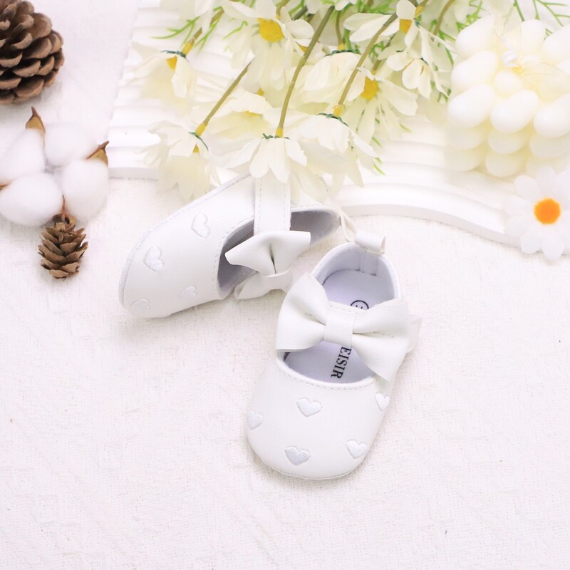 Meiteņu mazuļu kurpes bērnu izšuvumi mīlestības stils mazuļa pirmais soli apavu pāris elpojošs, neslīdošs modes