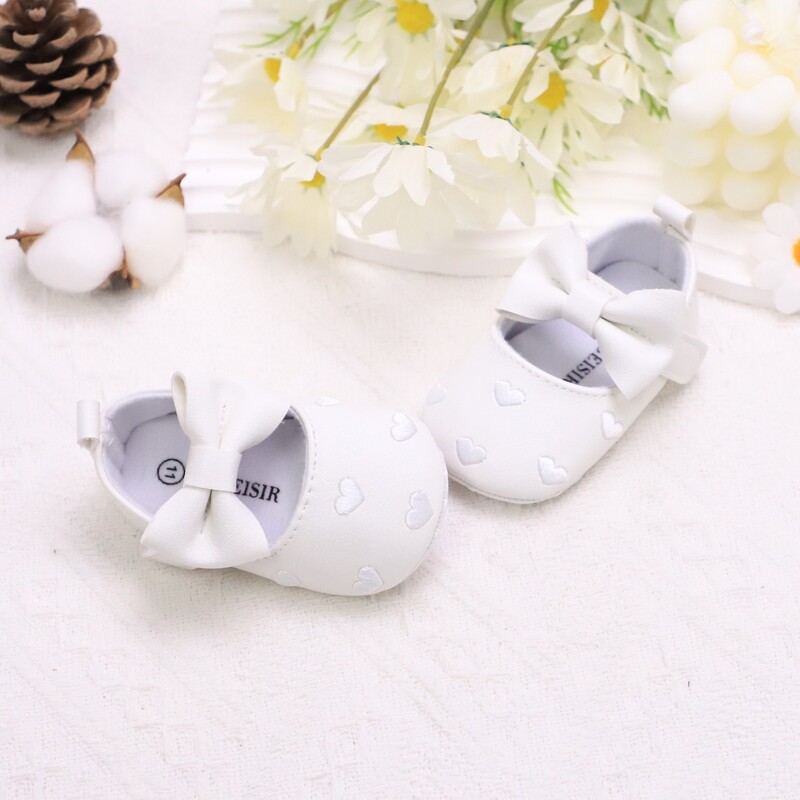 Meiteņu mazuļu kurpes bērnu izšuvumi mīlestības stils mazuļa pirmais soli apavu pāris elpojošs, neslīdošs modes