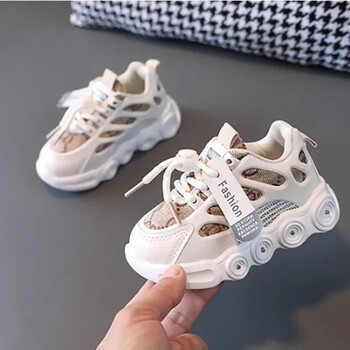 Маратонки Детски модни LED светлинни обувки Letter Webbing Mesh Breathable1-6years Old Luminous Shoes Ежедневни спортни обувки Обувки за момчета