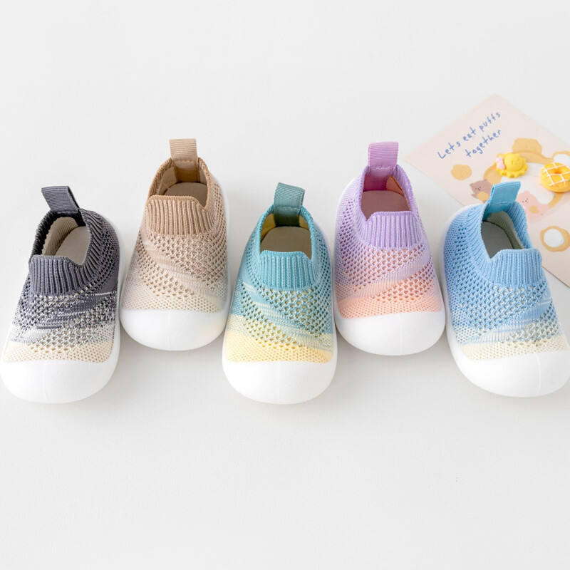 Jauni gradienta krāsu vienkārši personalizēti mazuļu apavi, neslīdoši zīdaiņu un mazuļu izolējošie bērnu apavi