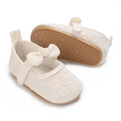 Mieli balti nėriniai Baby Girl Baby Baby Moccasins Moccs Batai Lankas Fringe Guminis padas Neslystanti avalynė Vaikiška lovelė Batai
