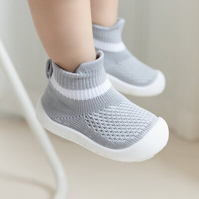 Toddler Baby Summer Mesh elpojošs First Walker Pure Color Girls Boys 0-3T Neslīdoši ikdienas apavi Vieglas kedas Sandales