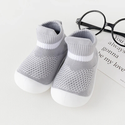 Toddler Baby Summer Mesh elpojošs First Walker Pure Color Girls Boys 0-3T Neslīdoši ikdienas apavi Vieglas kedas Sandales