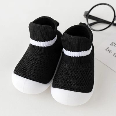 Toddler Baby Summer Mesh elpojošs First Walker Pure Color Girls Boys 0-3T Neslīdoši ikdienas apavi Vieglas kedas Sandales