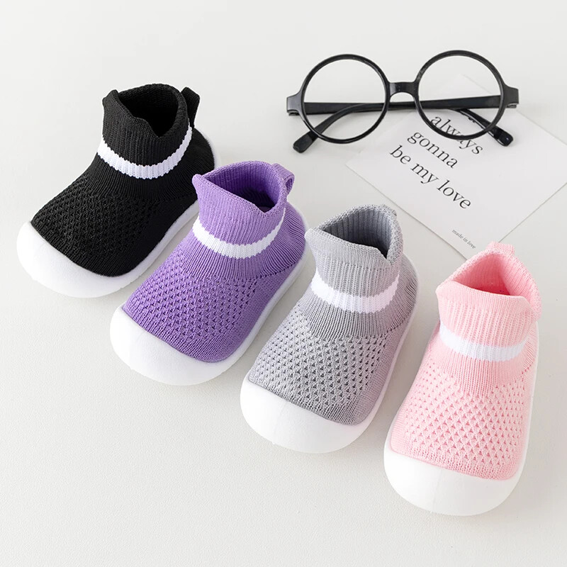 Toddler Baby Summer Mesh elpojošs First Walker Pure Color Girls Boys 0-3T Neslīdoši ikdienas apavi Vieglas kedas Sandales