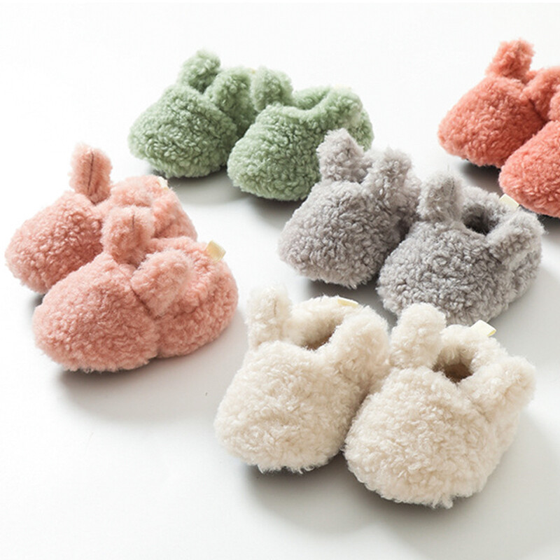 Mazuļu zeķes Ziemas jaundzimušo zēnu meiteņu apavi bērniem Mīksti mazuļu pirmie staigulīši Bērniem Pretslīdēšanas silti, biezi jaundzimušo bērnu gultiņas apavi