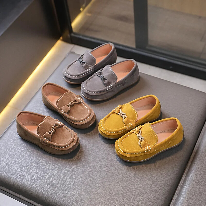 Egyedi tervezésű gyerek babcipő varrócérna kerek orr kültéri gyerekeknek új divat puha vastag talp egyszínű egyszerű stílus