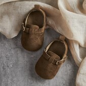 Modes Jauni Baby Flats Apavi Mocasins Mīksta zole Neslīdoša First Walkers iekštelpu āra gumijas mazuļu apavi meitenēm zēniem