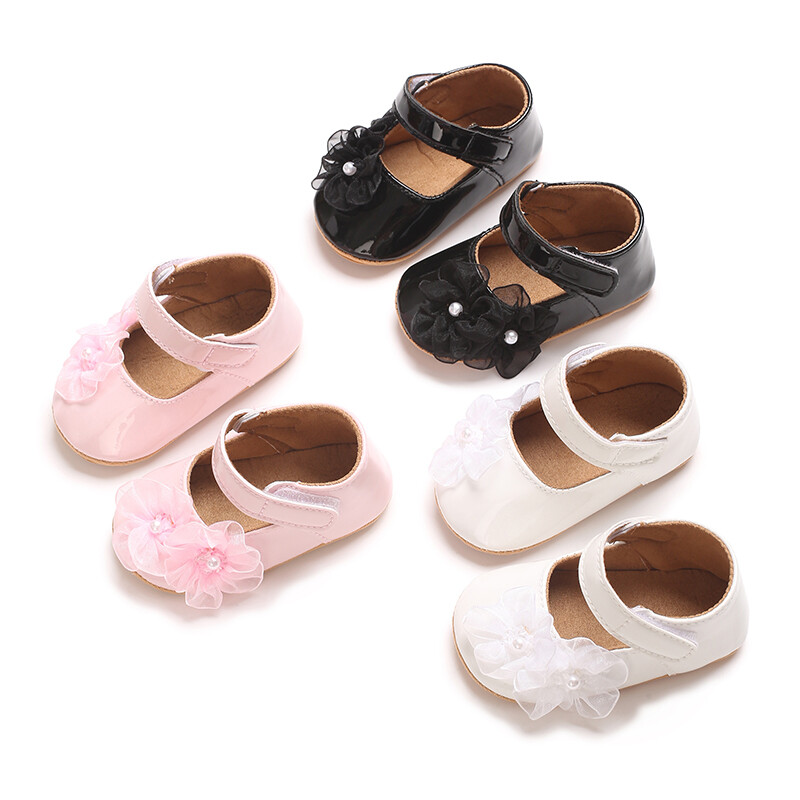 Újszülött kislány aranyos PU bőr lapos cipők hálós virágok dekoráció Prewalker csúszásgátló cipők Első Walker cipők csecsemőknek