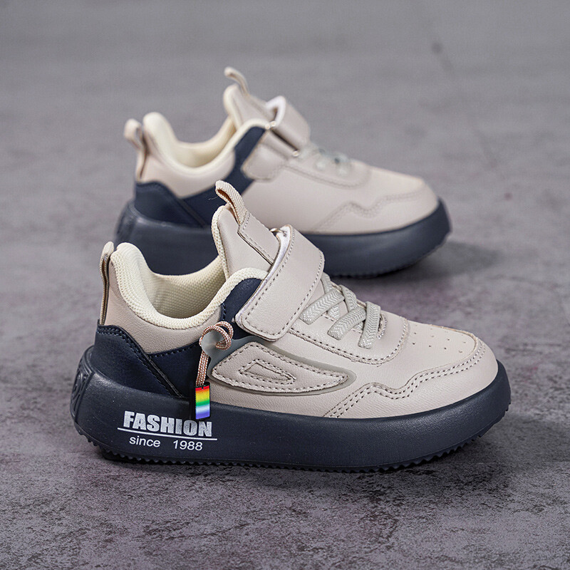 Új stílusú tavaszi gyerekcipők bőr vízálló sportcipők gyerekeknek könnyű lányok fiúk alkalmi divatos tornacipők