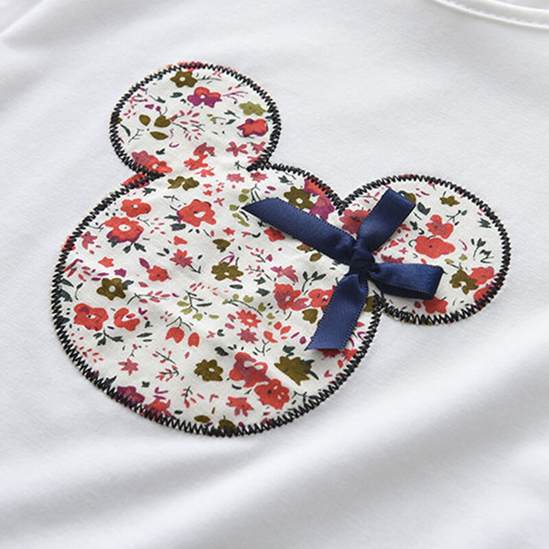 Melario mergaičių vasariniai drabužiai skraidančios rankovės, balti viršūnės su languotais šortais Dviejų dalių 2–6 metų laisvalaikio vaikiškų mergaičių drabužių rinkinys