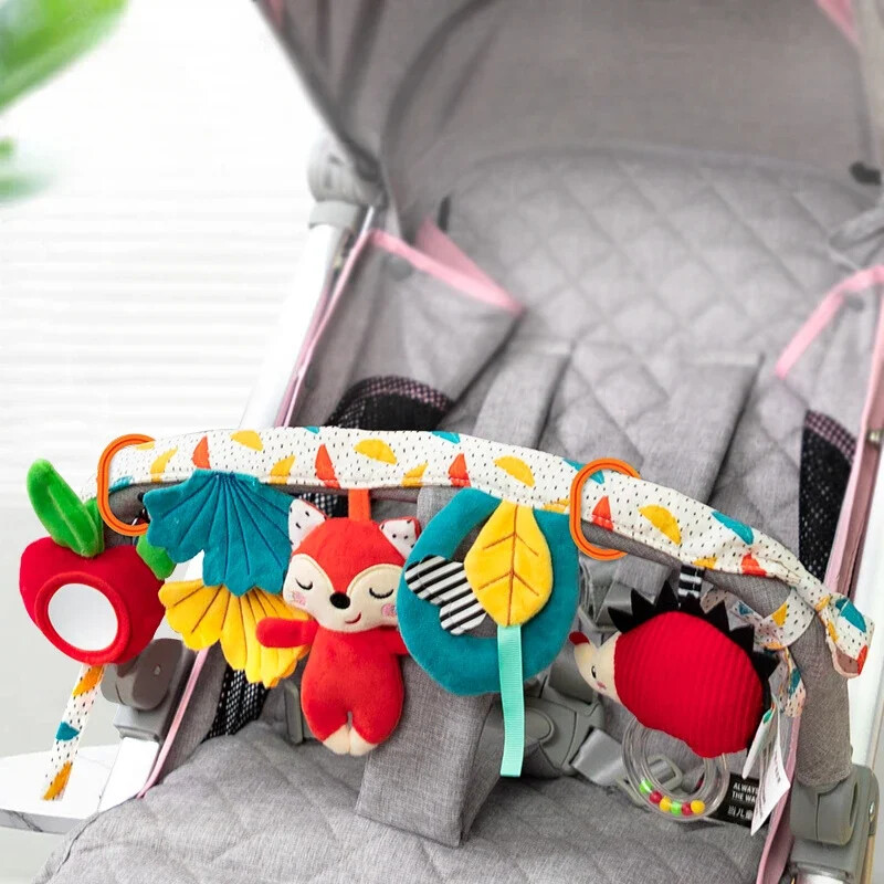 Kūdikių pakabinami automobilinės kėdutės žaislai Pliušiniai pakabinami vežimėlio žaislai su BB squeaker ir barškučiais, skirti naujagimio kelionių veiklos žaislui
