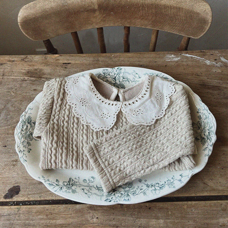 Rudens žiema Nauji kūdikių marškinėliai ilgomis rankovėmis kūdikių medvilniniai laisvalaikio megztiniai mergaičių tvirti nėrinių apykaklės apatiniai viršutiniai drabužiai vaikams Vaikiški drabužiai