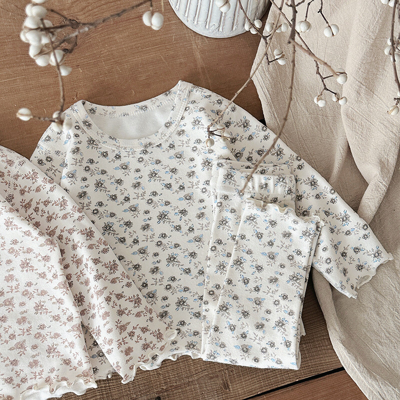 Pavasarinis mergaičių pižamos rinkinys 0-4Y Vaikų namų rūbai Kūdikių rudeniniai rūbai Mieli gėlėti mergaičių apatiniai drabužiai Viršus + kelnės 2vnt.