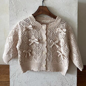 2024. gada rudens, jauns, zīdaiņu mētelis ar garām piedurknēm