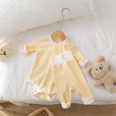 2024-es őszi baba pizsama szett 0-2 éves kisgyermek fiú kockás test + nadrág fehérnemű 2 db lány házi ruha öltöny kisgyermek alvó ruházat